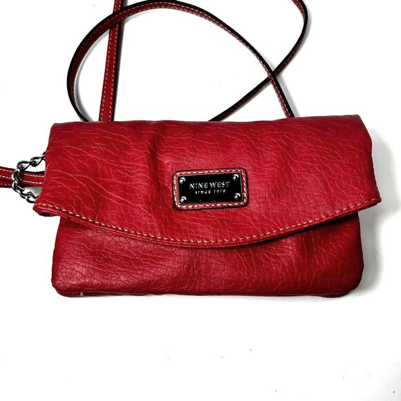 Nine West Women's Pink Textured Vegan Leather Chain Strap Wallet Crossbody Bag - Picture 4 of 14